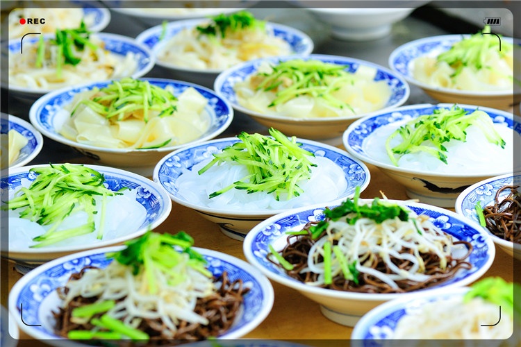 57歲的人閑在家里太無聊，5000元本錢，能做哪些穩妥賺錢小生意？