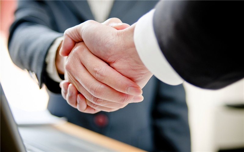 沒有資源、沒有資金的普通人，想白手起家，應該從哪些方面著手？