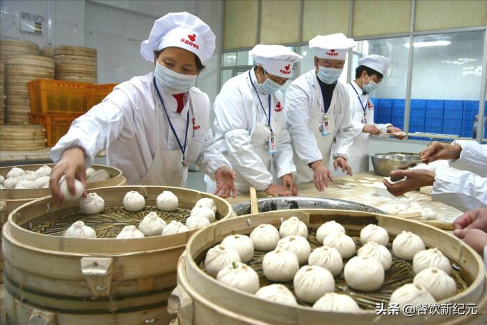 現(xiàn)在餐飲行業(yè)做什么好?現(xiàn)在最火爆的餐飲-專在家創(chuàng)業(yè)網(wǎng)