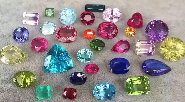 開黃金店要有什么樣的條件(我開珠寶店的經歷)-專在家創業網