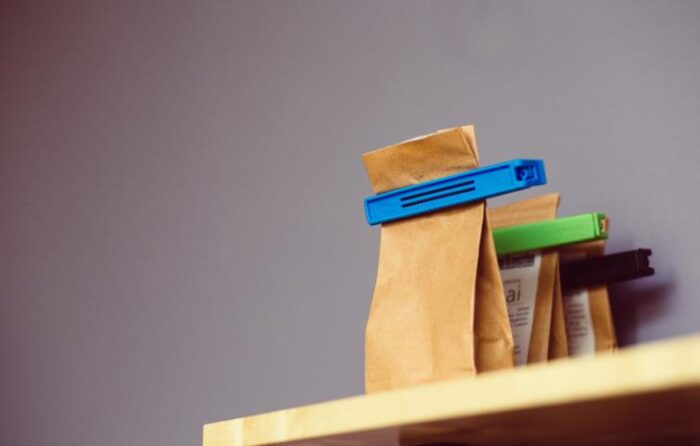 小商品貨源都是從哪里找的?十元批發小商品哪里進貨思路-專在家創業網