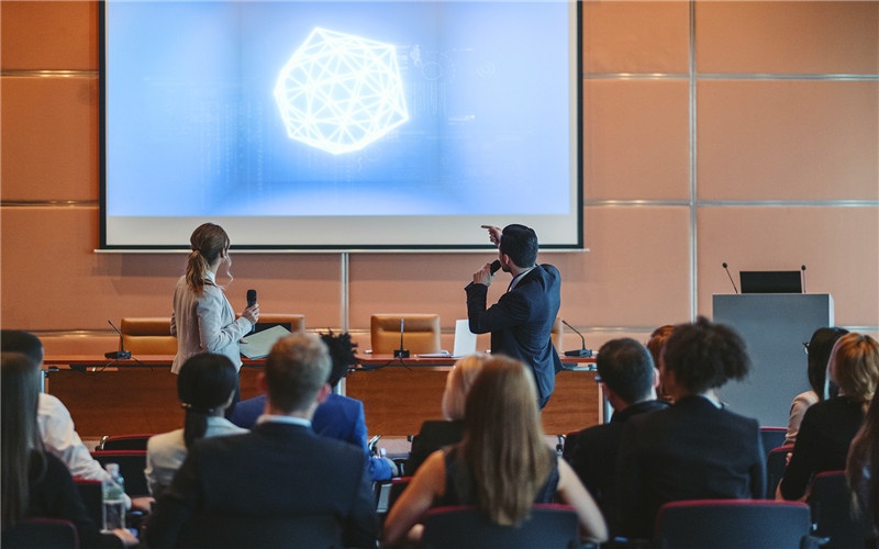 沒有資源、沒有資金的普通人，想白手起家，應該從哪些方面著手？