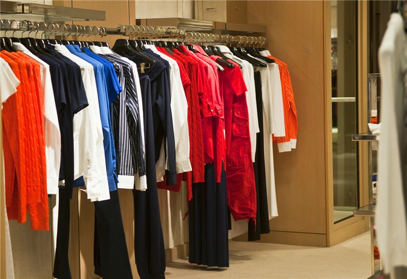 10萬元以內的投入，現在選擇哪些創業項目，能一年收入20萬以上？