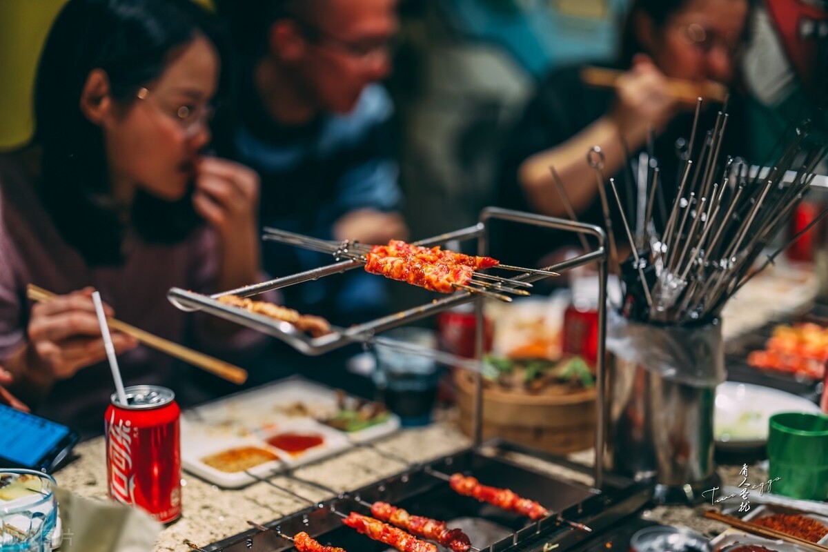 燒烤店怎么搞活動吸引人-燒烤店吸引顧客方案-專在家創業網