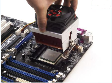 cpu散熱器怎么拆-1