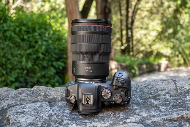 索尼微單全畫幅相機排行(性價比最高的微單相機排行榜)-1