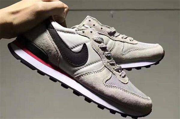耐克鞋子怎么辨別真假-1 耐克鞋子怎么辨別真假-1