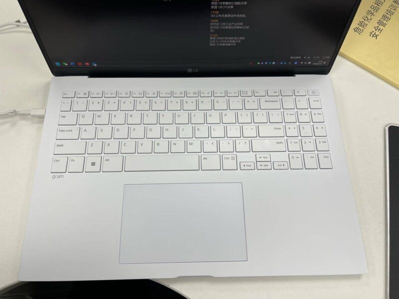 筆記本電腦排行榜前十名(學(xué)生電腦筆記本推薦)-1 筆記本電腦排行榜前十名(學(xué)生電腦筆記本推薦)-1